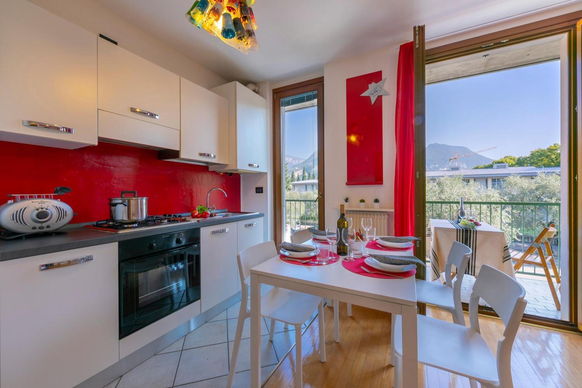 Claz House - Happy Rentals Riva del Garda Bagian luar foto
